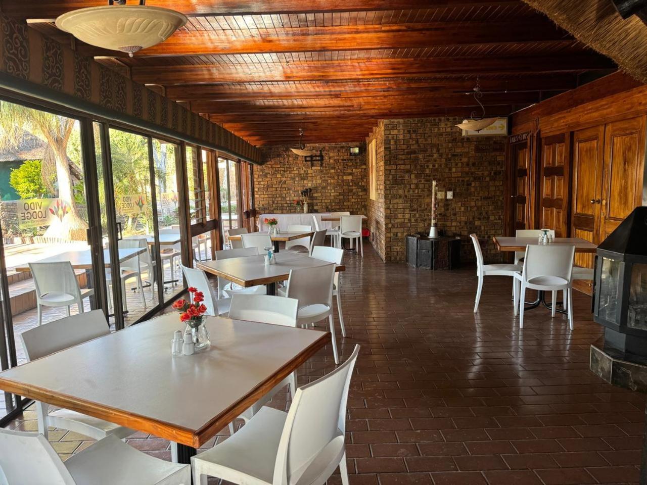 Vido Lodge And Conference Centre Полокване Экстерьер фото